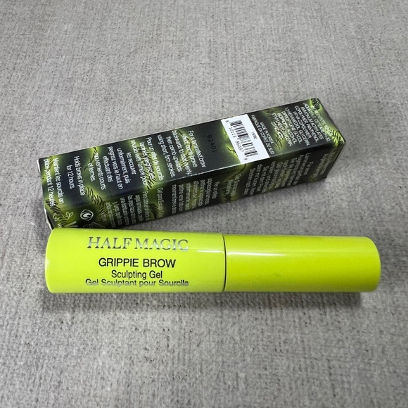 ❤️3 for $25❤️ HALF MAGIC Grippie Brow Sculpting Brow Gel - Picture 3 of 7